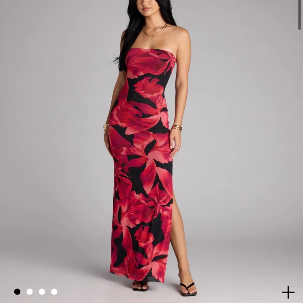 Windsor Own The Moment Tube Floral Maxi Dress